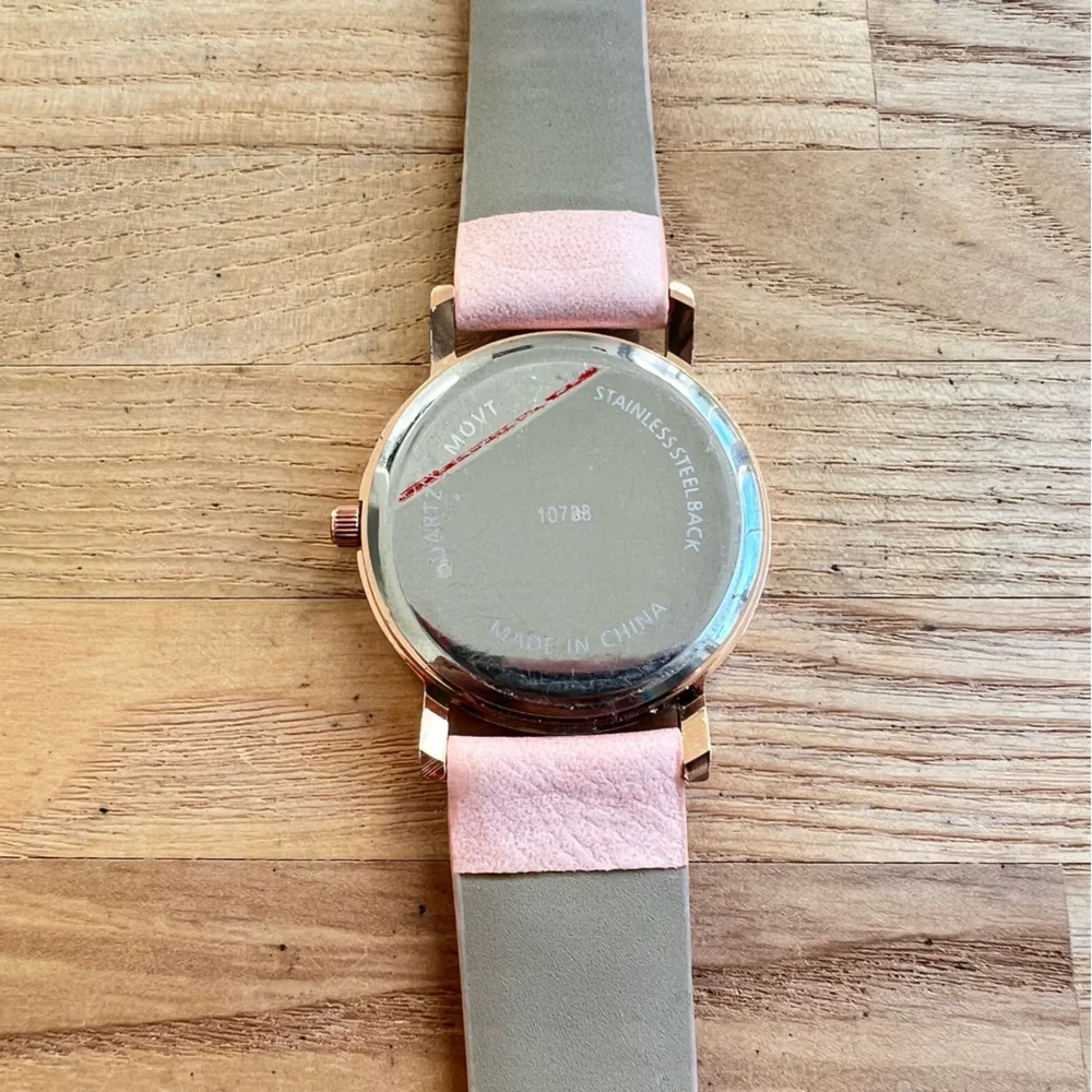 Unbranded ladies pink floral elephant rose gold tone watch NEW BATTERY